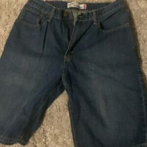 Like new men’s Levi shorts